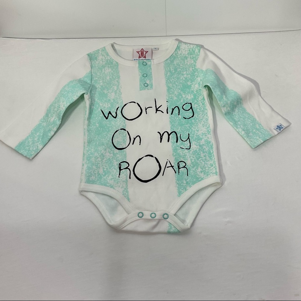Rockin’ Baby NWOT’s One Piece Snap ‘Working On My Roar’ Graphics Size 0-3 Months